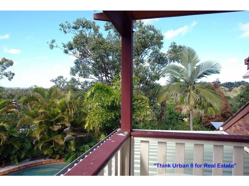 15 Mazzard Street, Bellbowrie QLD 4070